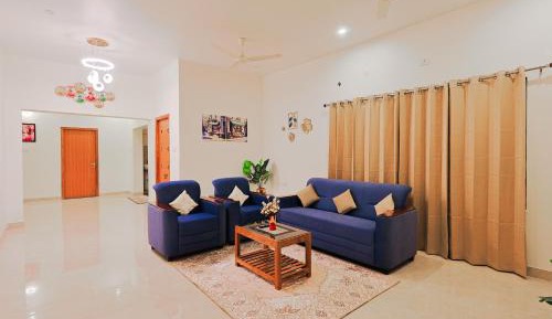 Three-Bedroom Premium Apartment with Balcony