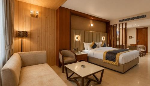 Deluxe King Room