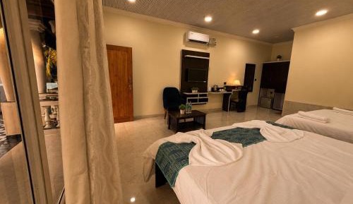 Standard King Room
