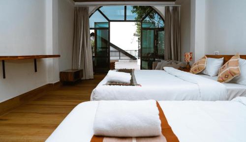 Triple Room with View