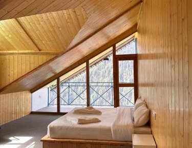 Queen Room with Balcony