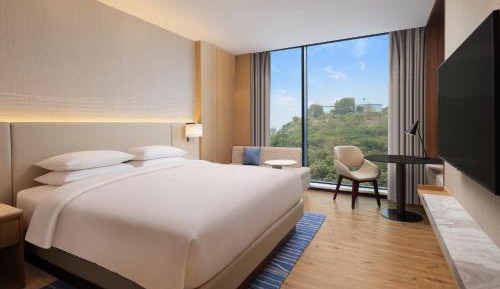 King Suite with Mountain View (Happy hours with 1+1 alcohol from 4 pm - 6:30 pm)