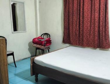 Single Room with Private Bathroom