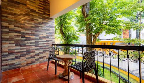 Deluxe Double Room with Balcony