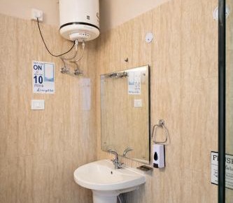 6-Bed Mixed Dormitory Room
