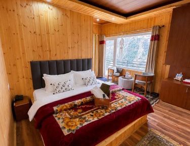 Superior King Room