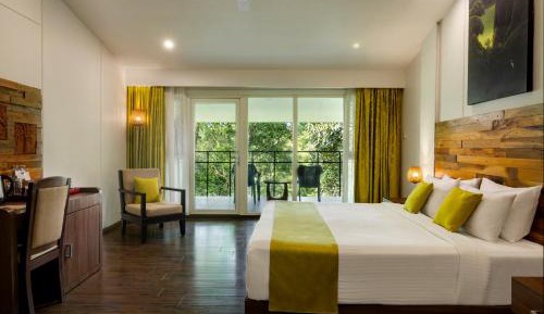 Superior Room with Balcony - Complimentary in-house trekking activities