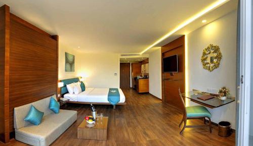 Emerald with 15% Discount on F&B and 10% Discount on Spa, Complimentary Early Check in or Late Check Out by 2 Hrs