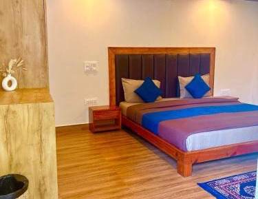 Standard King Room