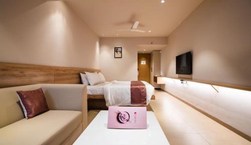 Superior King Room