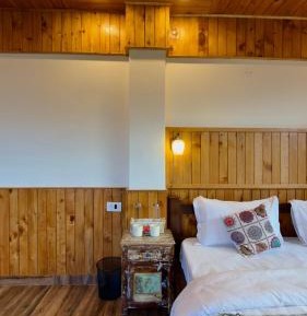 Double Room with Mountain View