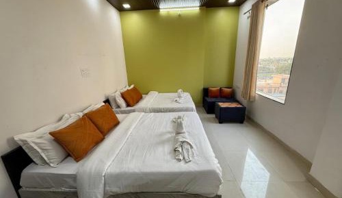 Deluxe Family Suite