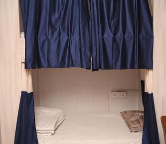 Bed in 8-Bed Mixed Dormitory Room