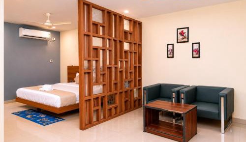 Deluxe King Suite