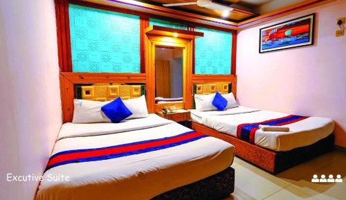 Deluxe Quadruple Room