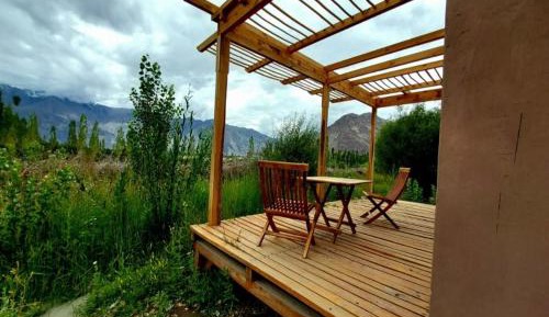 Suite with Mountain View