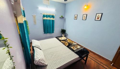 Double Room with Shared Bathroom