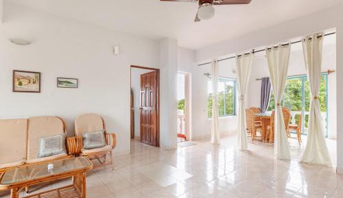 Two-Bedroom Apartment with Balcony and Sea View
