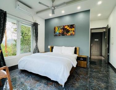 Double Room with Mountain View