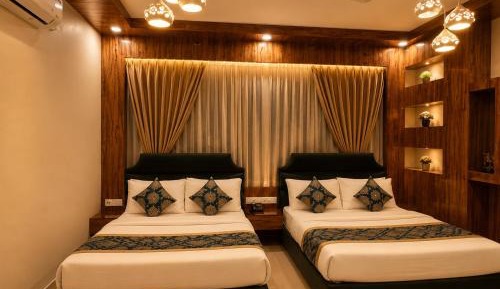 Deluxe Family Suite