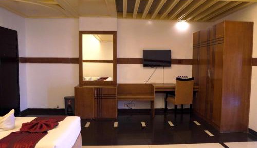 Deluxe Family Room