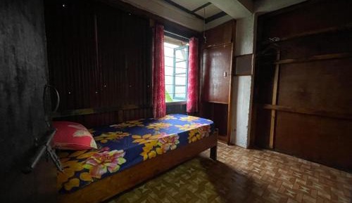 Single Room with Mountain View