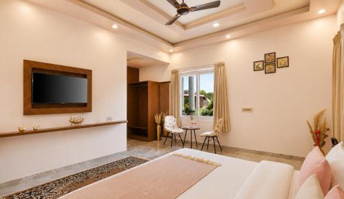 Deluxe Suite