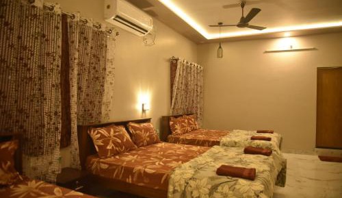 Deluxe Family Room