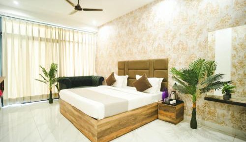 Two-Bedroom Apartment with Balcony