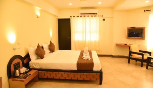 Deluxe Double or Twin Room with Balcony