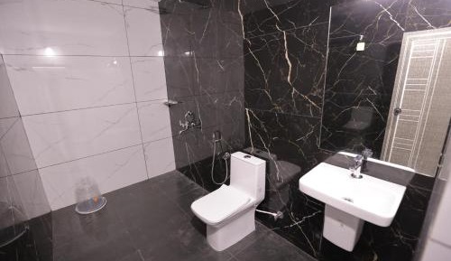 DOUBLE ROOM WITH SITOUT