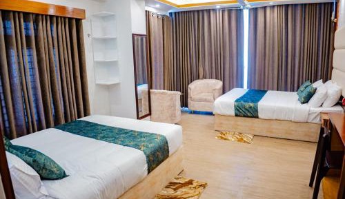 Deluxe Quadruple Room