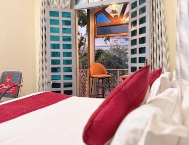 Deluxe Double Room with Balcony