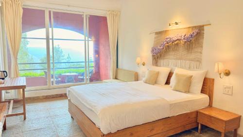 Suite with Lake View