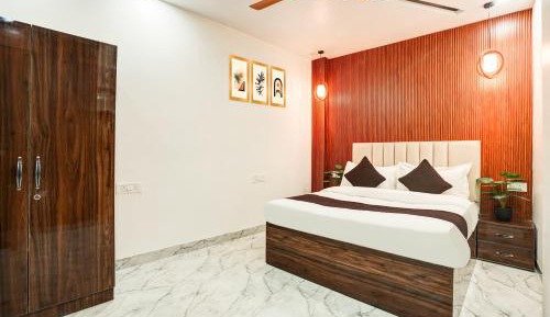 Double Room with Private Bathroom