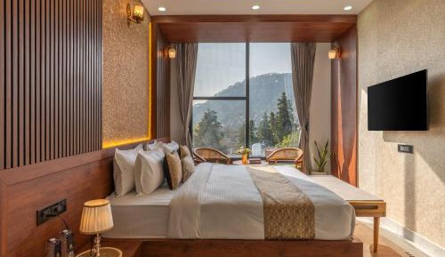 Deluxe King Room