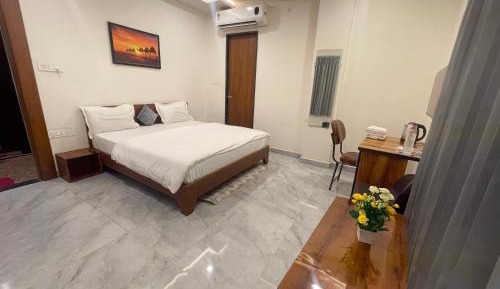 King Room with Mountain View