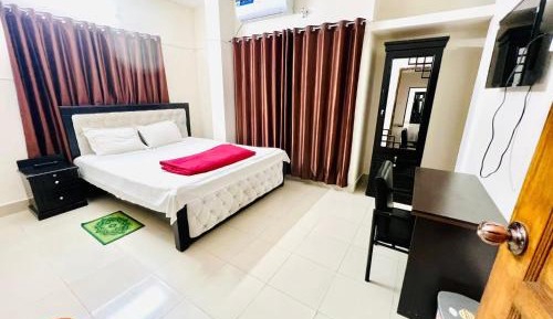 Deluxe Queen Room