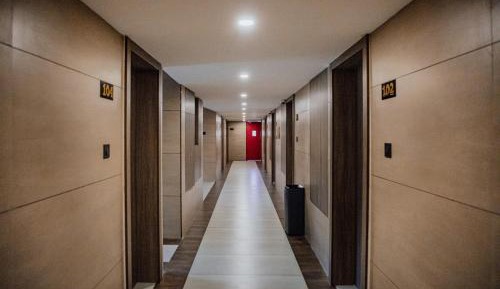Deluxe Double Room (2 Adults + 1 Child)