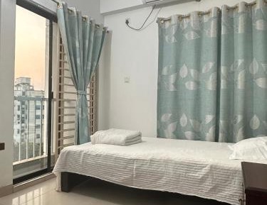Single Room with Shared Bathroom