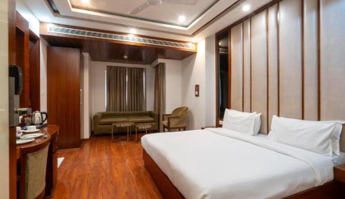 Deluxe Suite