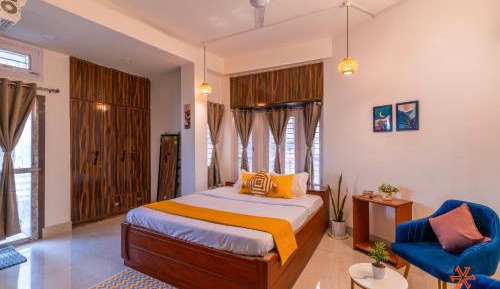 Deluxe Double Room with Balcony