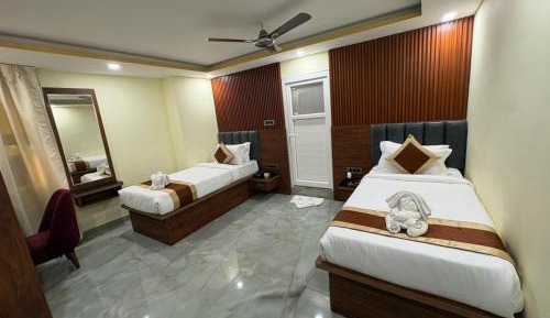 Standard King Room