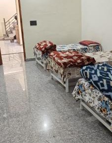 Mixed Dormitory Room
