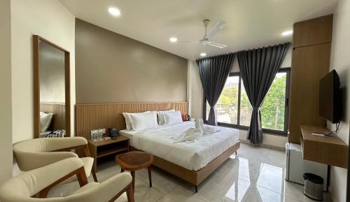 Superior King Room