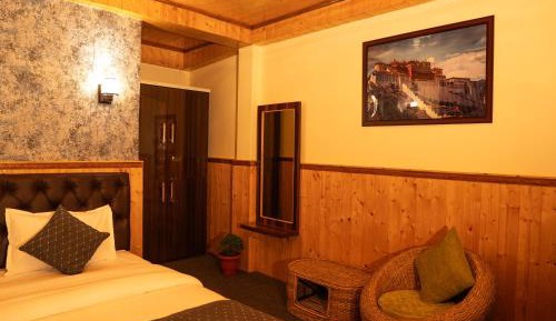Double Room with Mountain View
