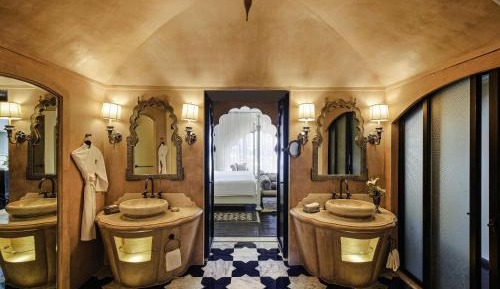 Deluxe King Room (Non-Smoking) 2 complimentarycraft beers or signature cocktail at Anjum per room per stay, Happy Hours (Buy 1 Get 1) at Anjum Bar on Select beverages, 20% off on F&B and Laundry // Set dinner for couple at Zarin @ INR 5000 ++ 