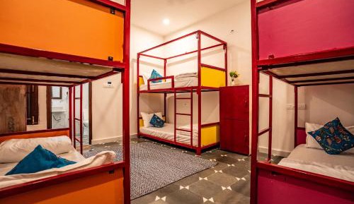 6-Bed Mixed Dormitory Room