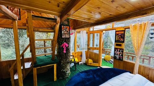 King Room with Mountain View