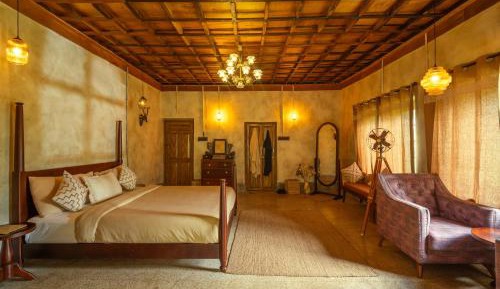 Deluxe King Room